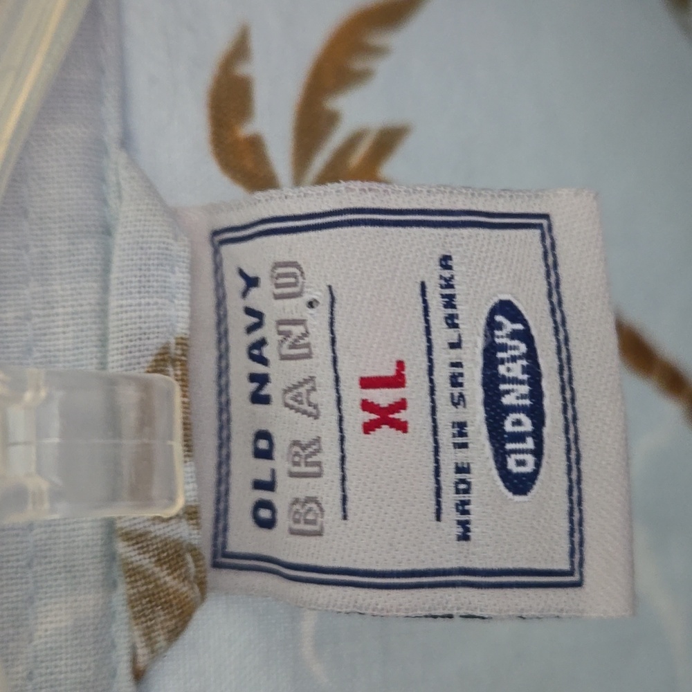Old Navy tropical short sleeve shirt - Picture 4 of 9